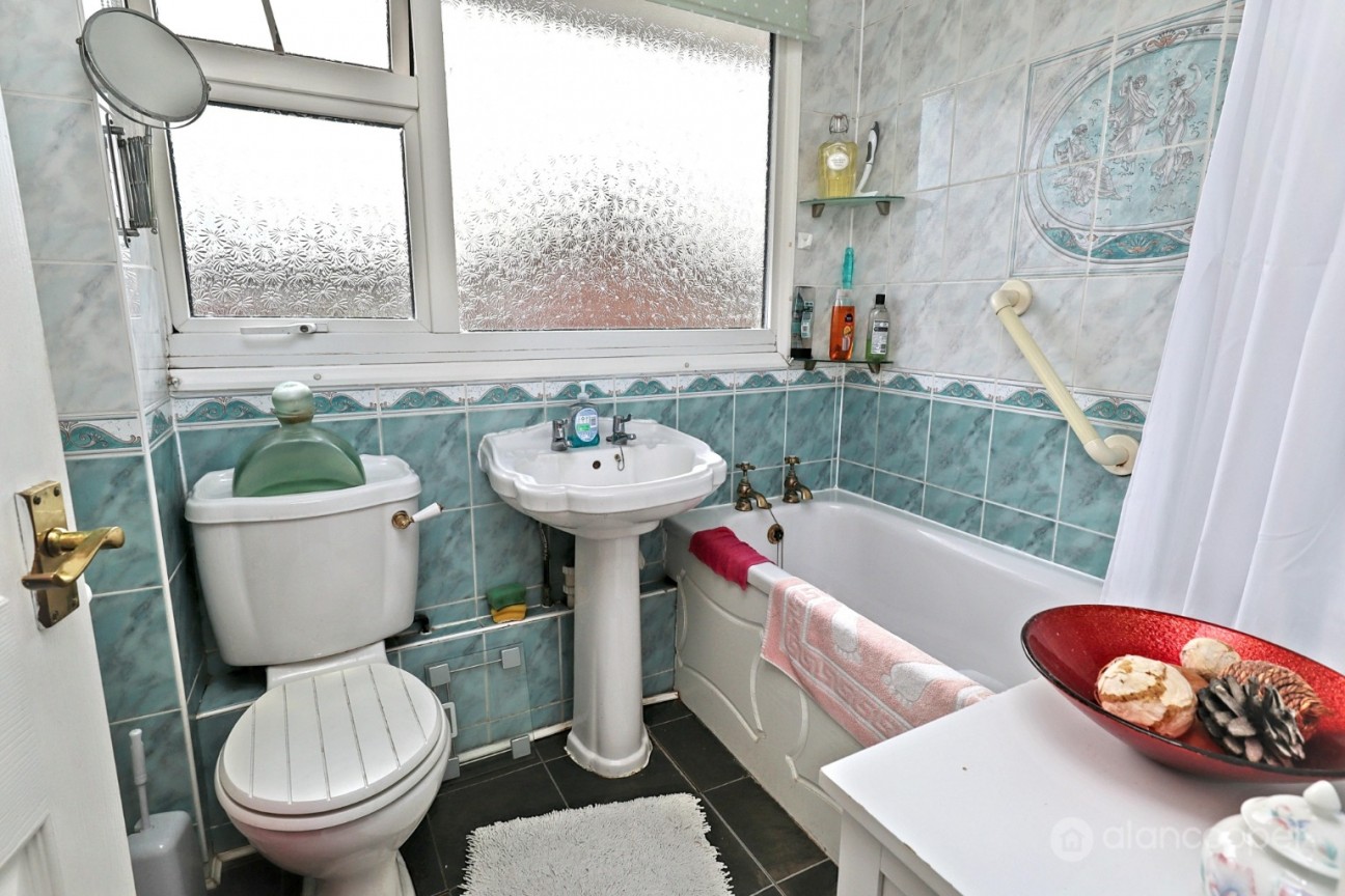 Acacia Crescent, Bedworth, CV12 9BZ