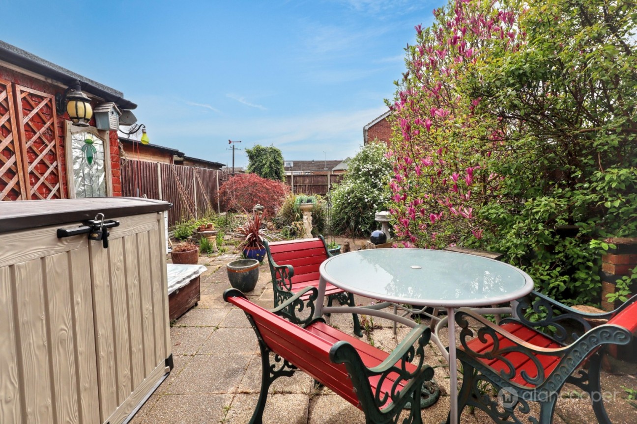 Acacia Crescent, Bedworth, CV12 9BZ