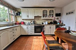 Acacia Crescent, Bedworth, CV12 9BZ