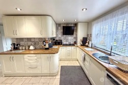 Berwyn Way, Church Farm, Nuneaton, CV10 8QW