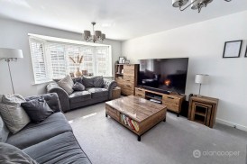 Doverton Close, Royal Park, Nuneaton, CV11 6WR