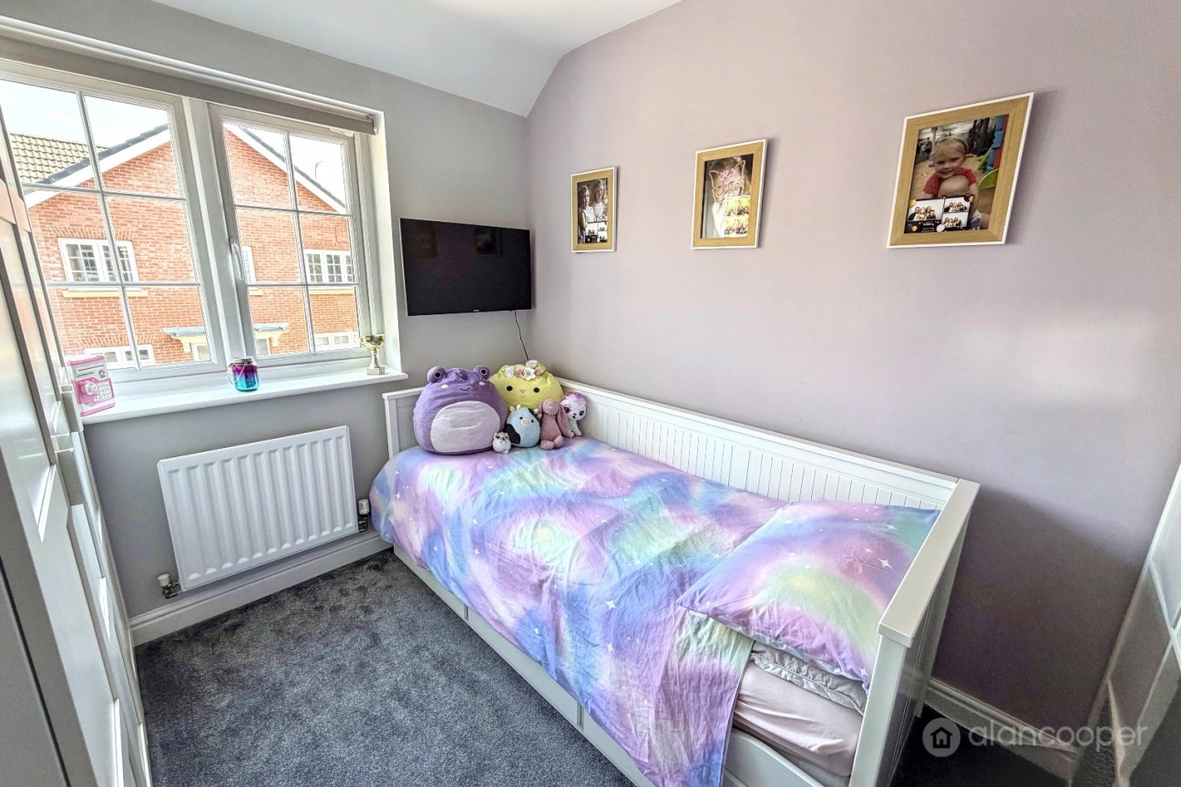 Currane Road, Eliot's View, Nuneaton, CV10 0HY