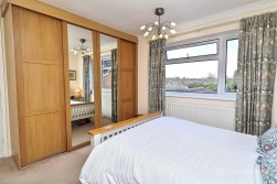 Clay Avenue, St Nicolas Park, Nuneaton, CV11 6DU