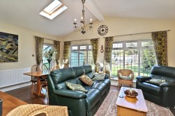 Clay Avenue, St Nicolas Park, Nuneaton, CV11 6DU