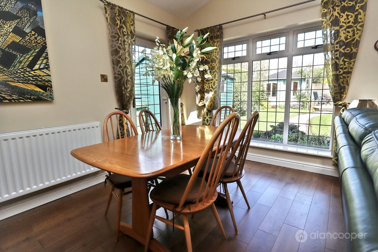 Clay Avenue, St Nicolas Park, Nuneaton, CV11 6DU