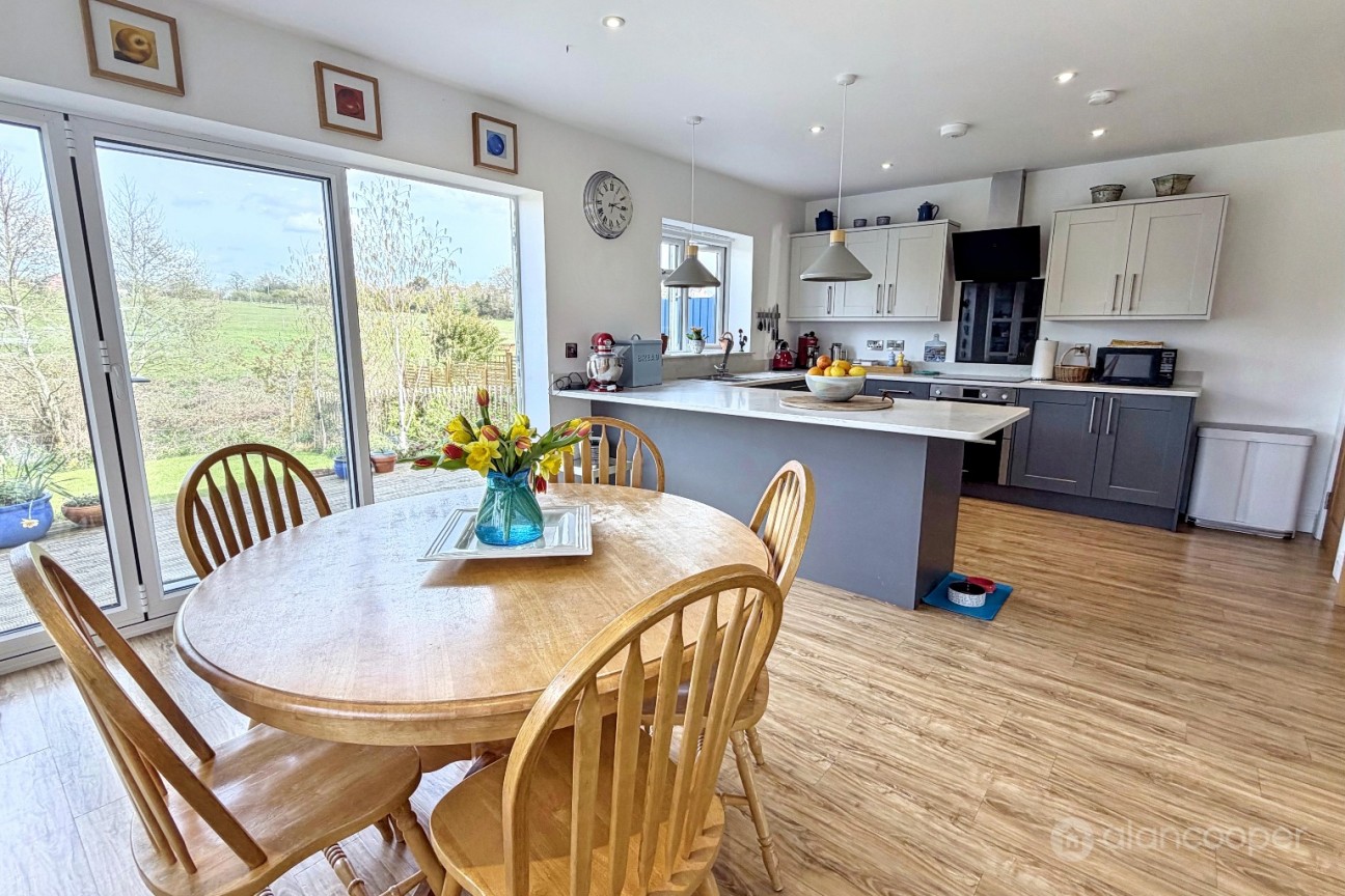 Tunnel Road, Galley Common, Nuneaton, CV10 9NL