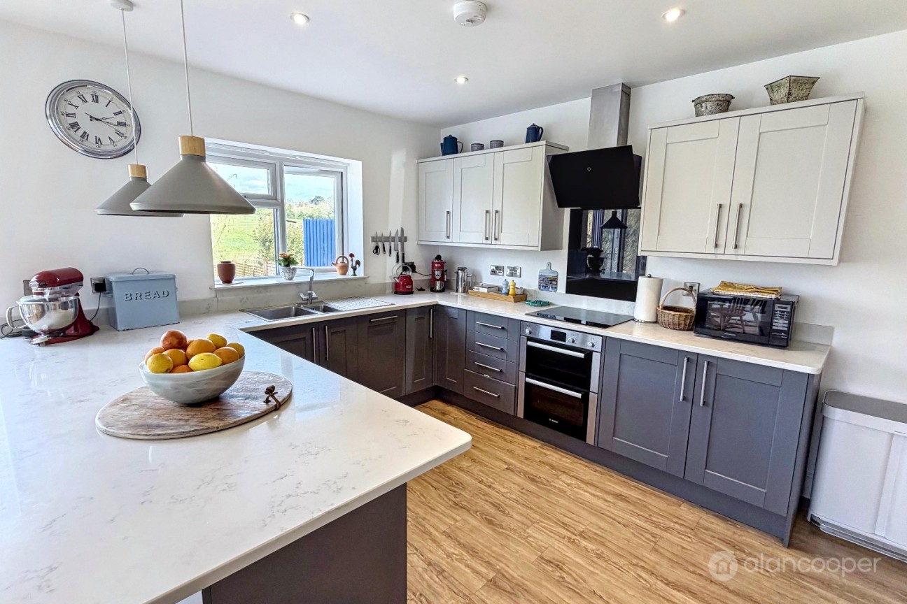 Tunnel Road, Galley Common, Nuneaton, CV10 9NL