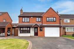 Dorchester Way, St Nicolas Park, Nuneaton, CV11 6XB