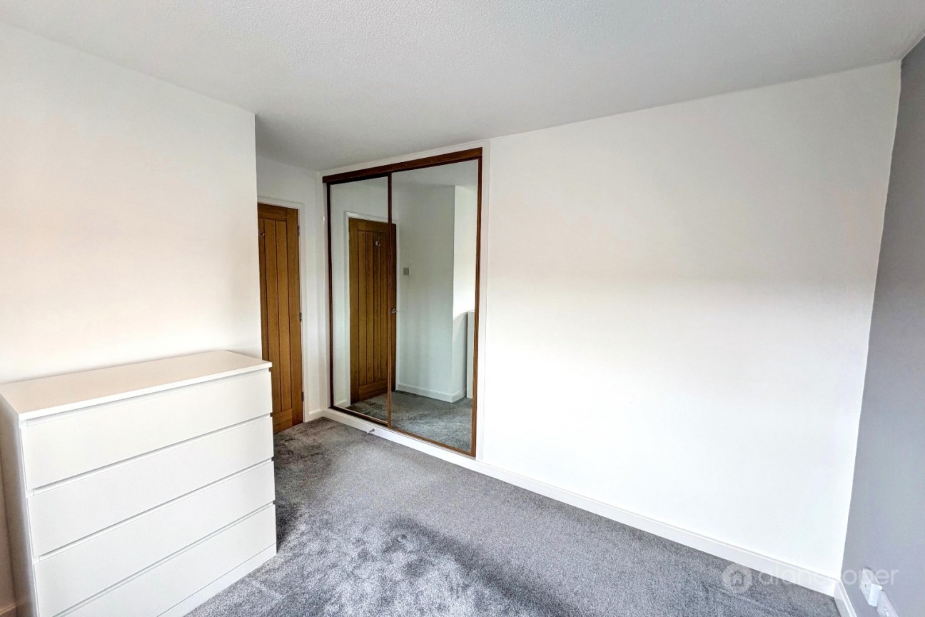 Dorchester Way, St Nicolas Park, Nuneaton, CV11 6XB