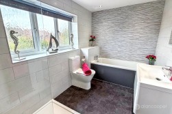 Dorchester Way, St Nicolas Park, Nuneaton, CV11 6XB