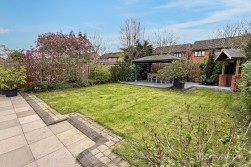 Dorchester Way, St Nicolas Park, Nuneaton, CV11 6XB