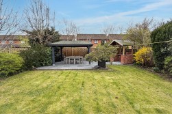 Dorchester Way, St Nicolas Park, Nuneaton, CV11 6XB