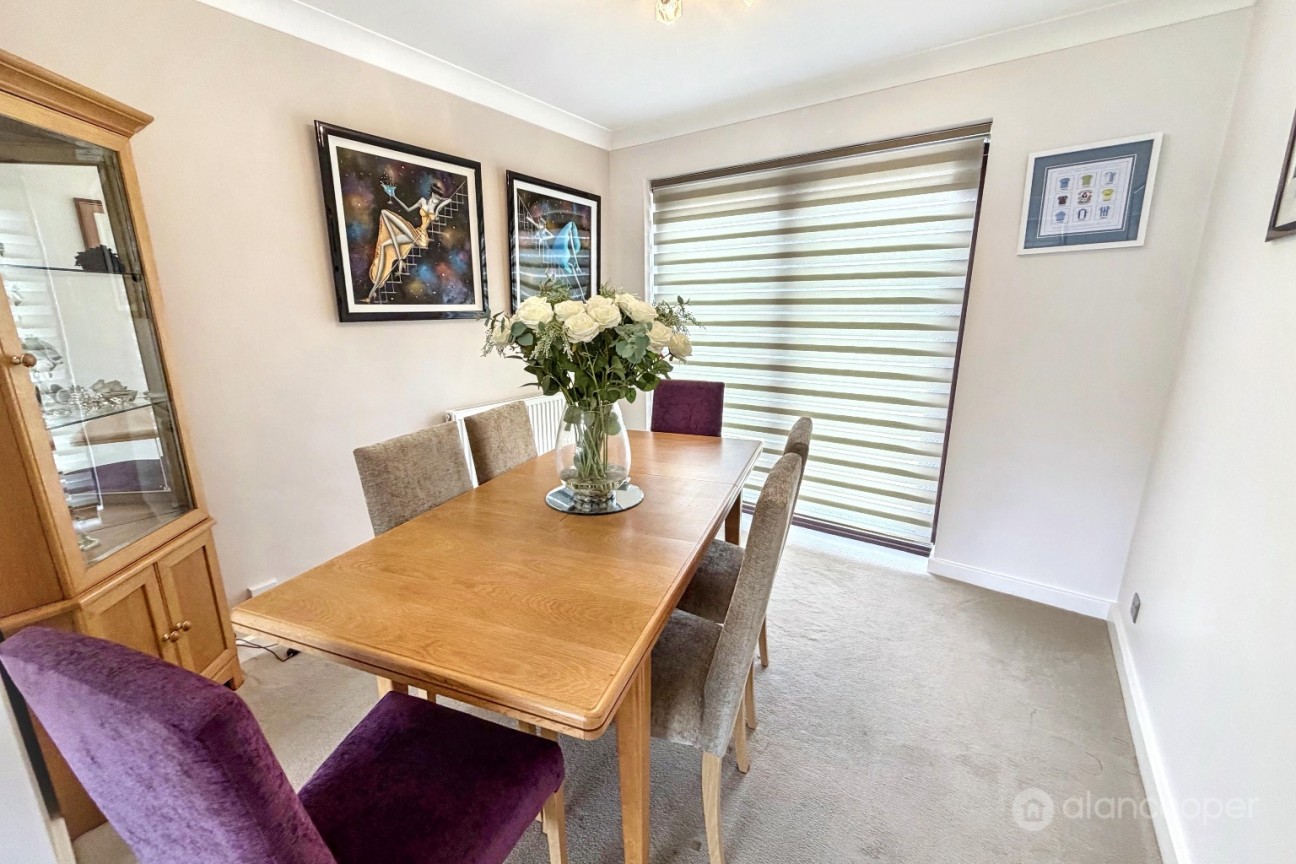 Dorchester Way, St Nicolas Park, Nuneaton, CV11 6XB