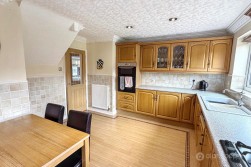 Dorchester Way, St Nicolas Park, Nuneaton, CV11 6XB