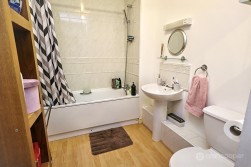Flat, Vernons Mews, Black-A-Tree Road, Nuneaton, CV10 8DZ