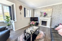 Croft Road, Stockingford, Nuneaton, CV10 7DY