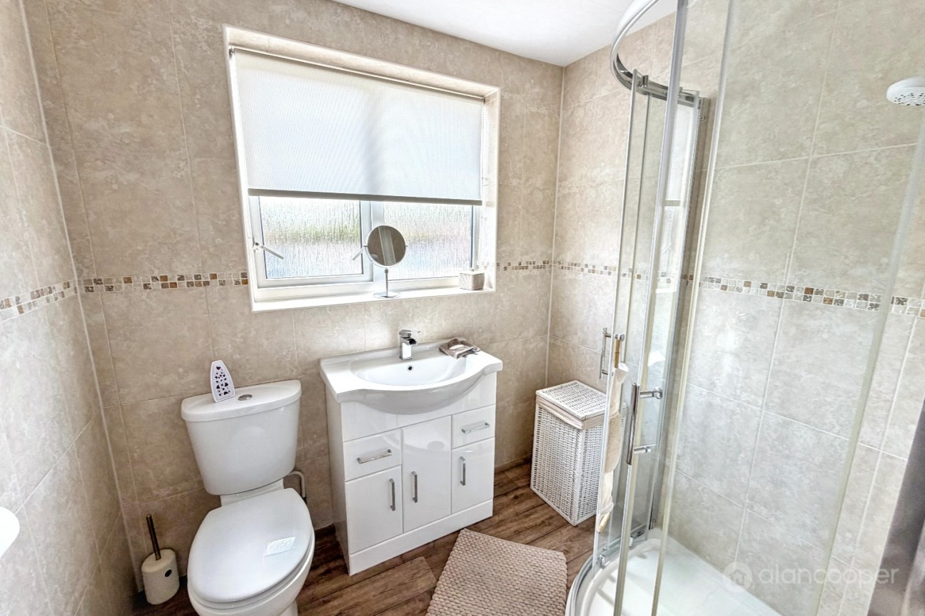 Croft Road, Stockingford, Nuneaton, CV10 7DY