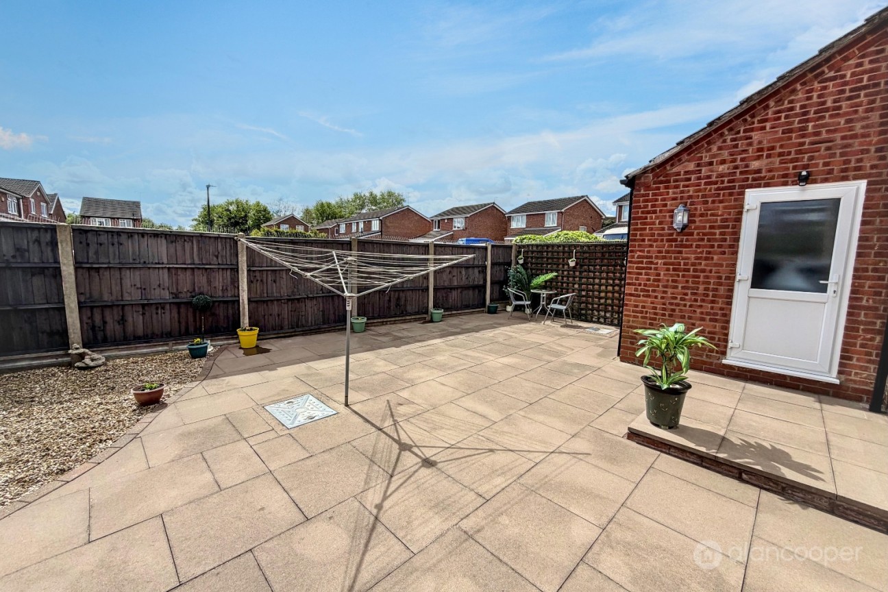 Croft Road, Stockingford, Nuneaton, CV10 7DY