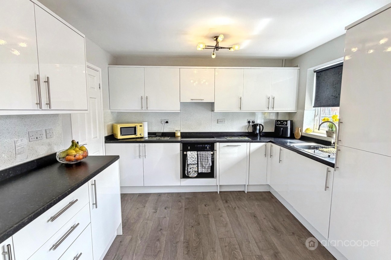 Croft Road, Stockingford, Nuneaton, CV10 7DY