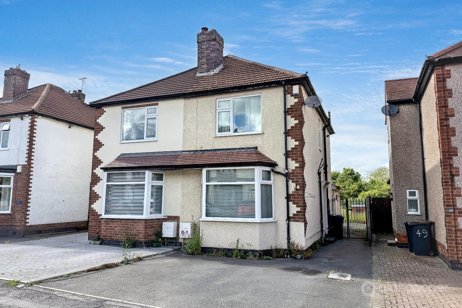 Brookdale Road, Weddington, Nuneaton, CV10 0BL