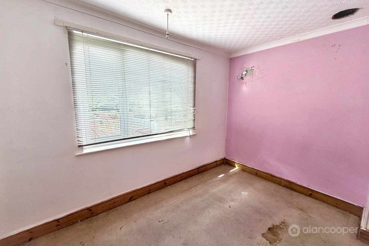 Brookdale Road, Weddington, Nuneaton, CV10 0BL