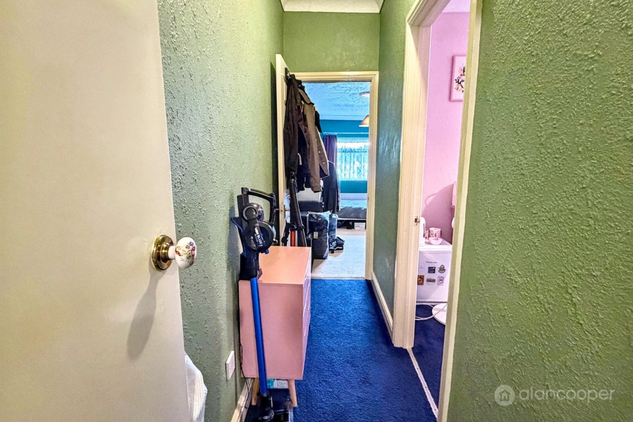 Stanley Road, Abbey Green, Nuneaton, CV11 5EW