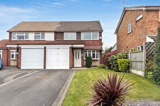 Hoarestone Avenue, Whitestone, Nuneaton, CV11 4TH