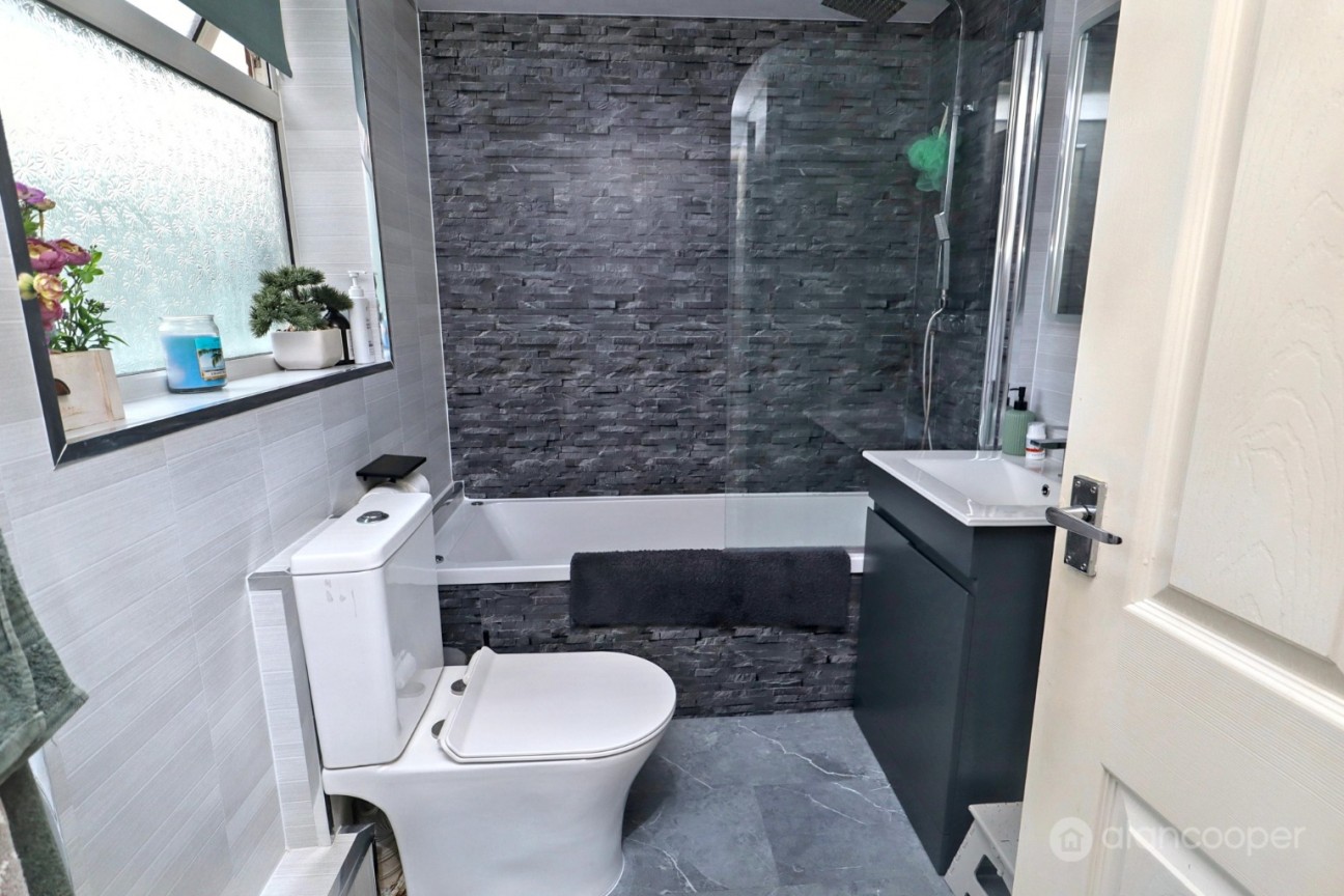 Heath End Road, Stockingford, Nuneaton, CV10 7HE