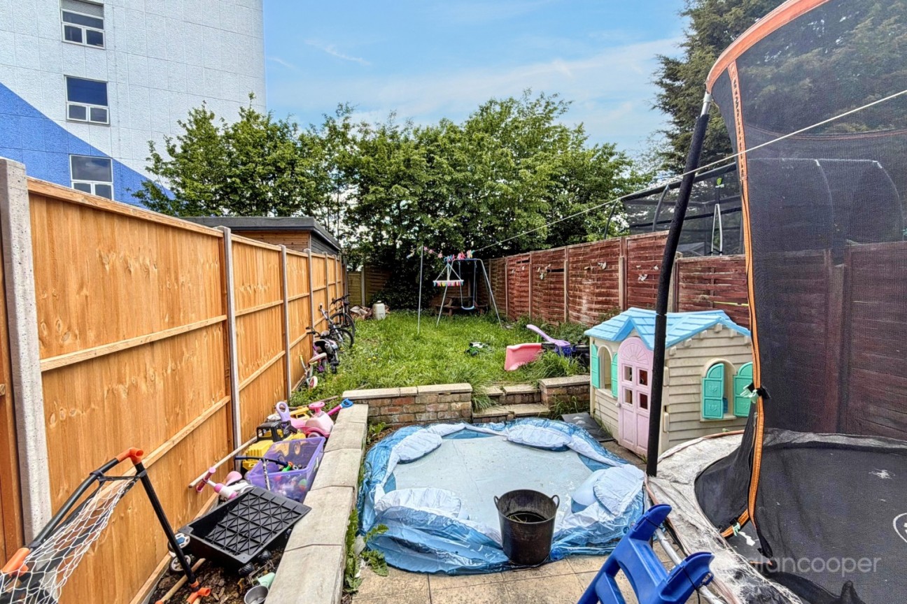 Heath End Road, Stockingford, Nuneaton, CV10 7JG