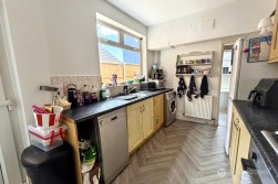 Heath End Road, Stockingford, Nuneaton, CV10 7JG