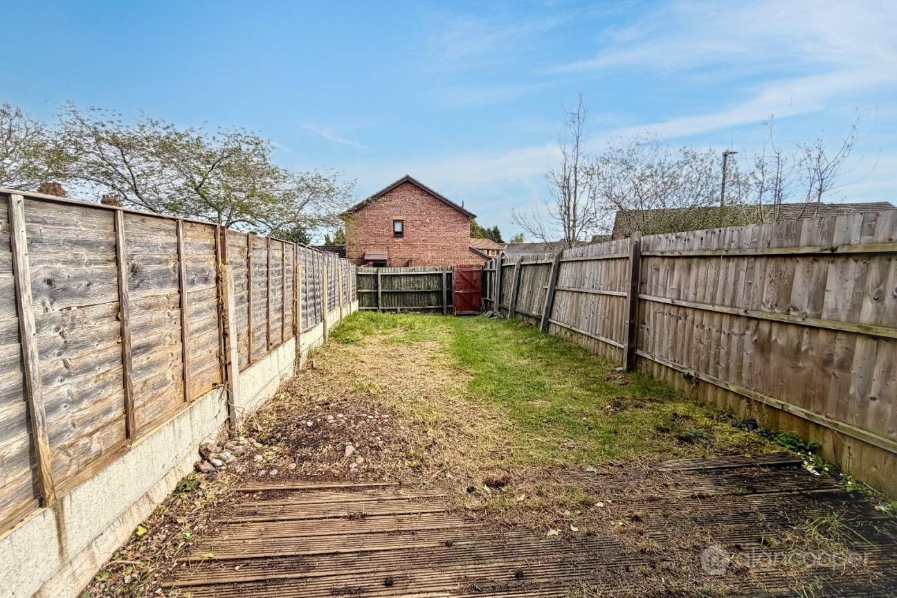 Kenilworth Drive, Weavers Green, Nuneaton, CV11 5XP