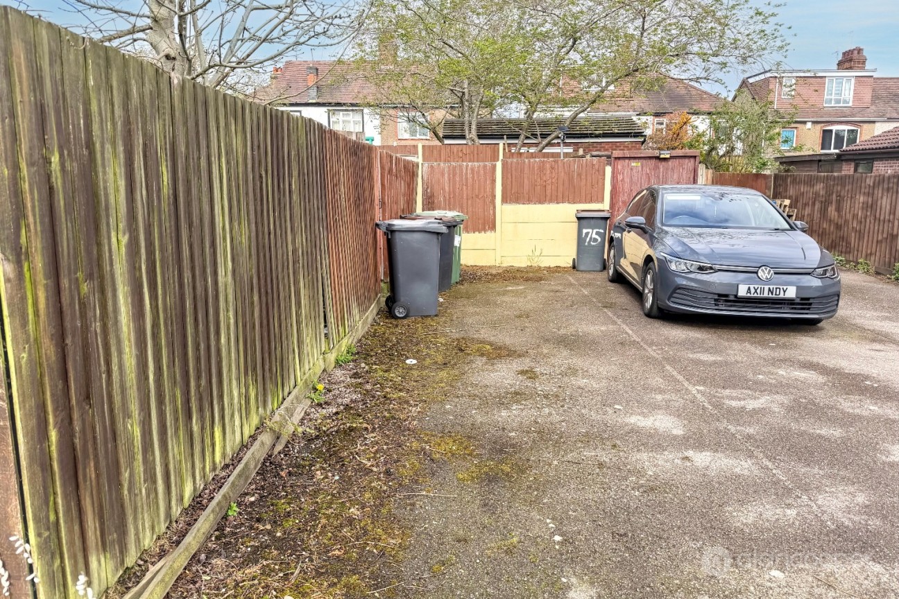 Kenilworth Drive, Weavers Green, Nuneaton, CV11 5XP