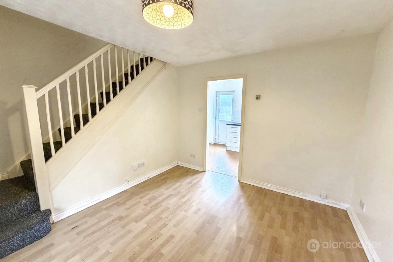 Kenilworth Drive, Weavers Green, Nuneaton, CV11 5XP