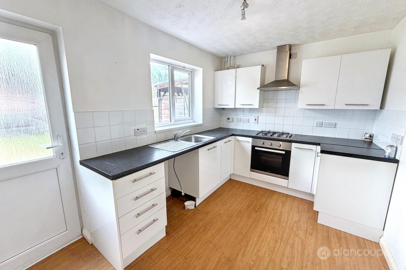 Kenilworth Drive, Weavers Green, Nuneaton, CV11 5XP