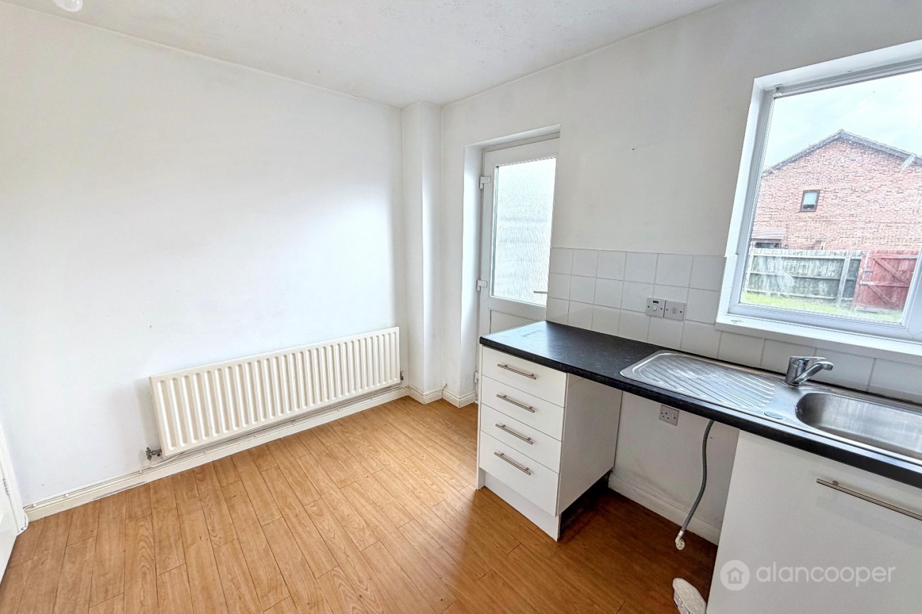 Kenilworth Drive, Weavers Green, Nuneaton, CV11 5XP