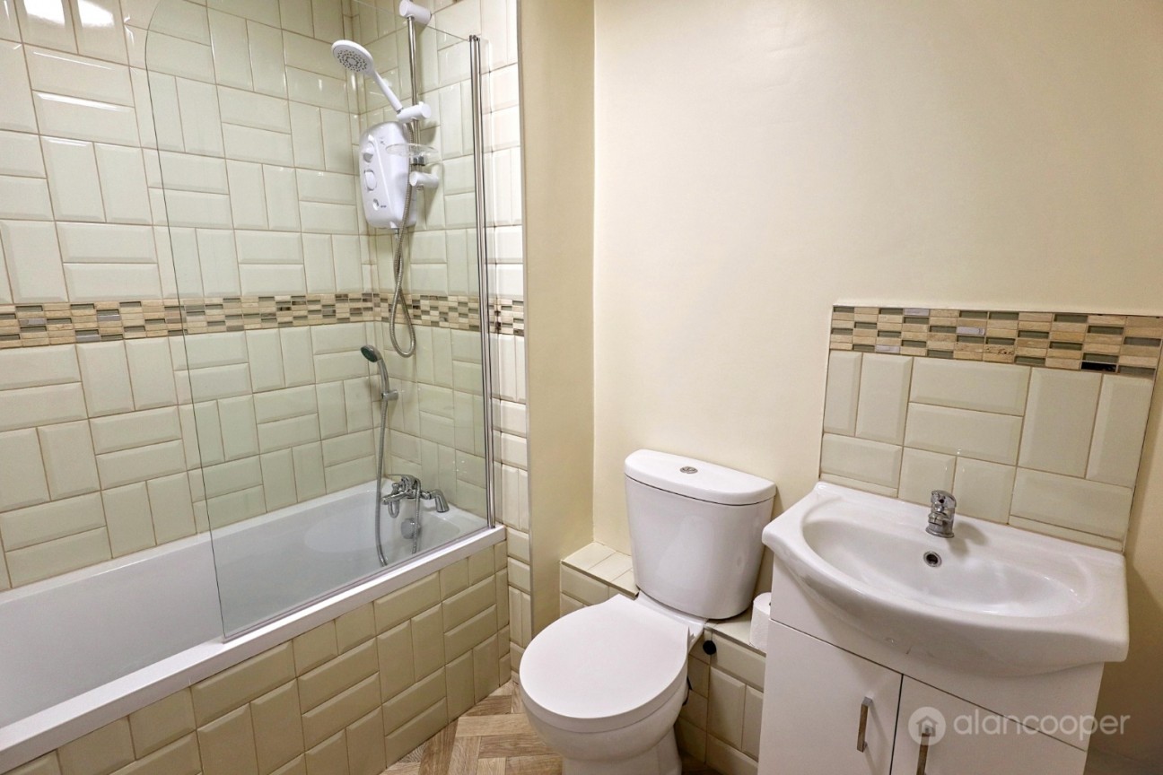 Braemar Way, Glendale, Nuneaton, CV10 7LF