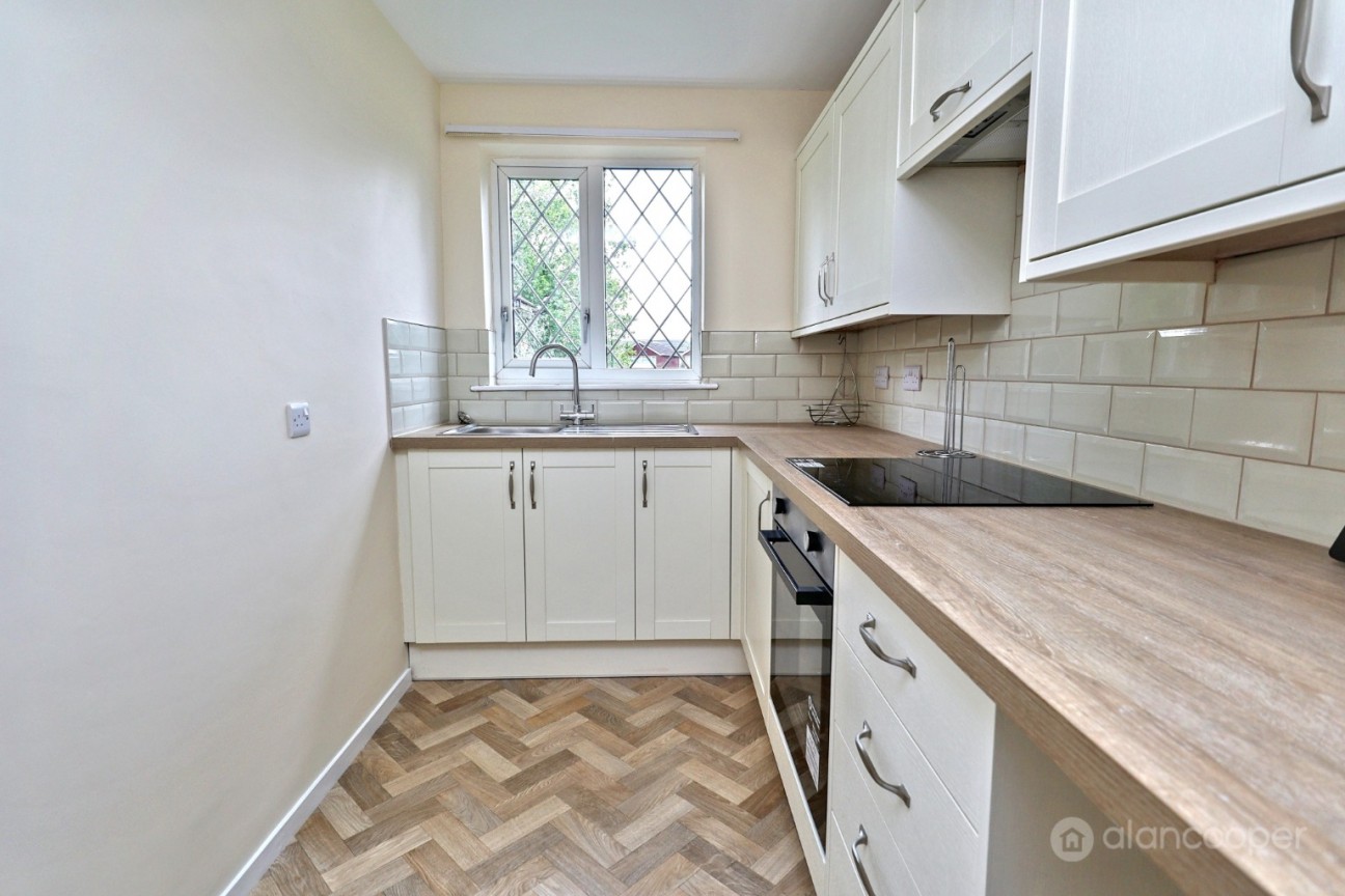 Braemar Way, Glendale, Nuneaton, CV10 7LF