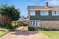 Brackendale Drive, Stockingford, Nuneaton, CV10 7DT