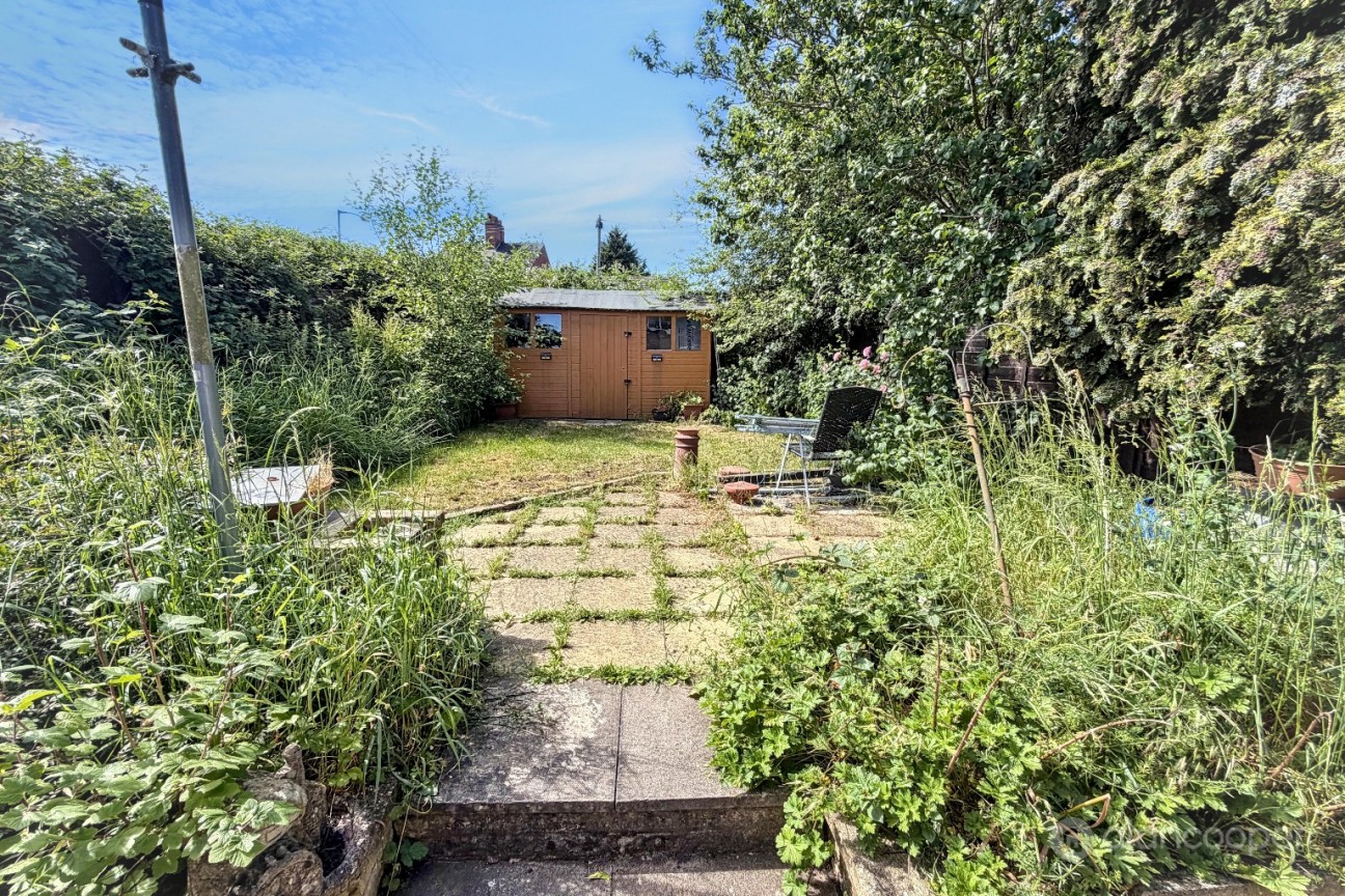 Brackendale Drive, Stockingford, Nuneaton, CV10 7DT