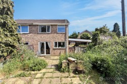 Brackendale Drive, Stockingford, Nuneaton, CV10 7DT