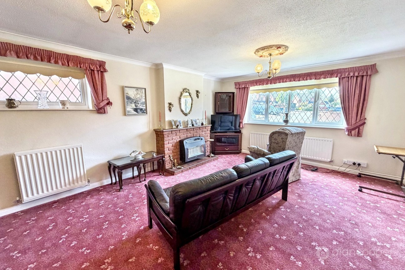 Rainsbrook Drive, Whitestone, Nuneaton, CV11 6UE
