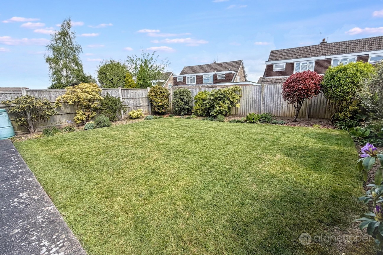 Rainsbrook Drive, Whitestone, Nuneaton, CV11 6UE