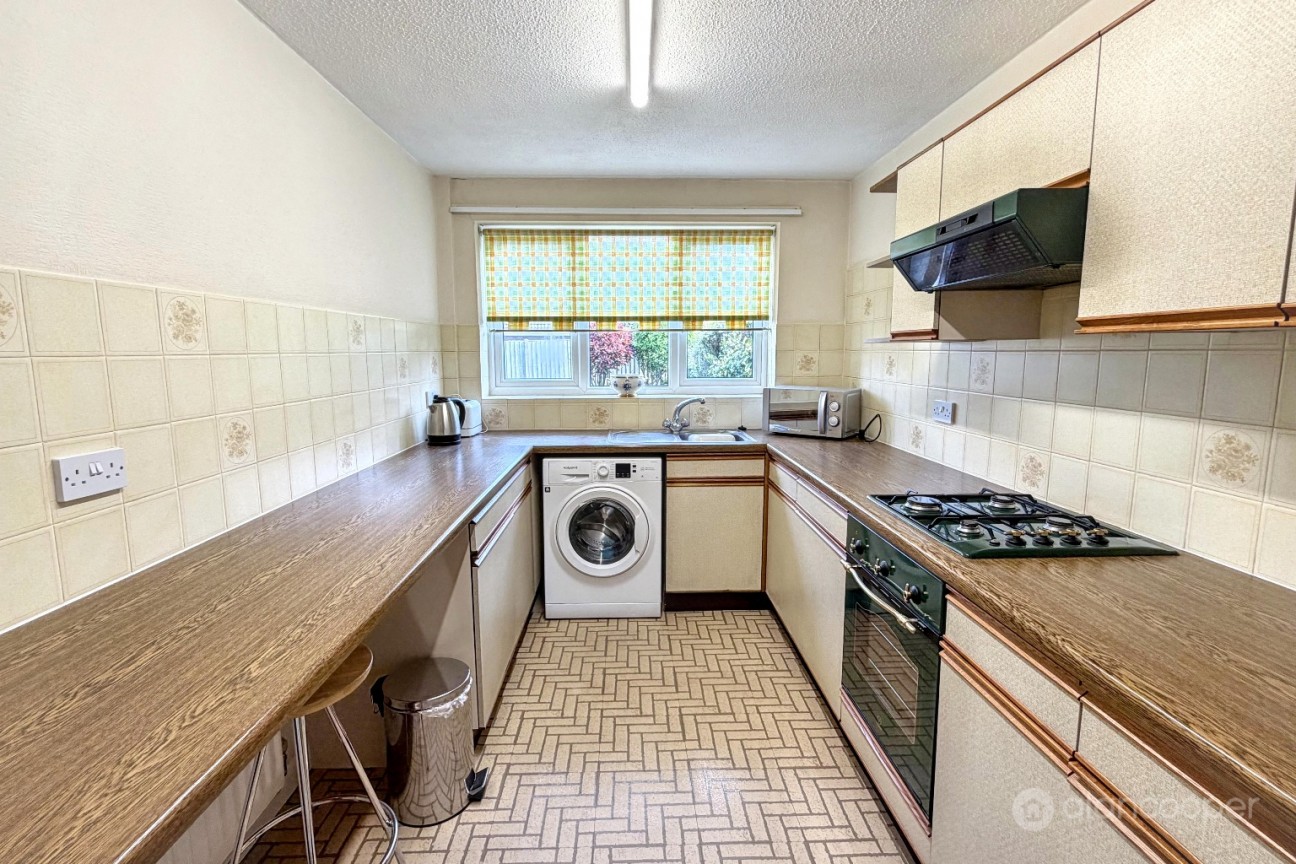 Rainsbrook Drive, Whitestone, Nuneaton, CV11 6UE