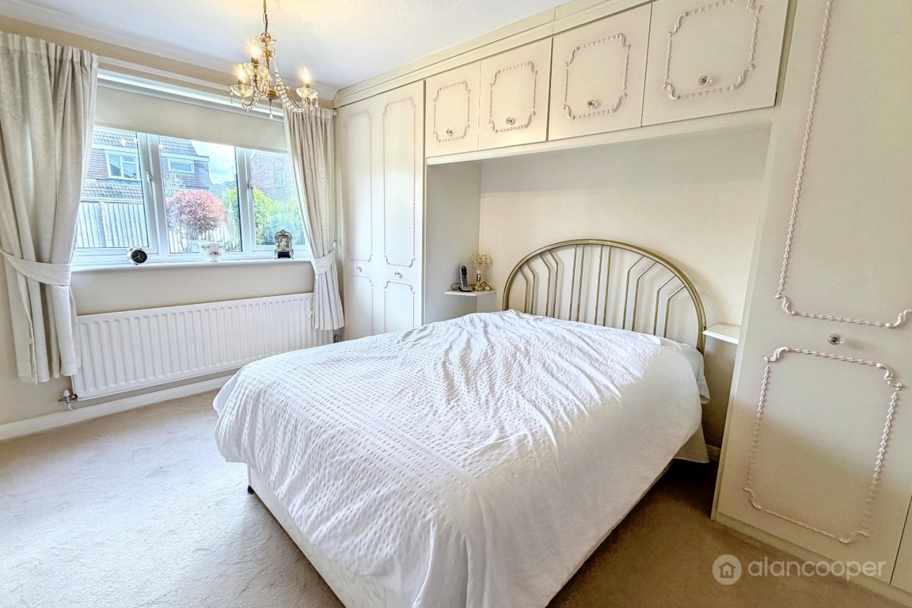 Rainsbrook Drive, Whitestone, Nuneaton, CV11 6UE
