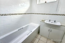 Rainsbrook Drive, Whitestone, Nuneaton, CV11 6UE