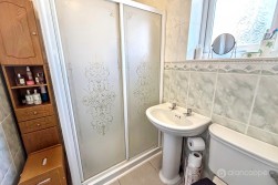 Hillside Drive, Nuneaton, CV10 0LF