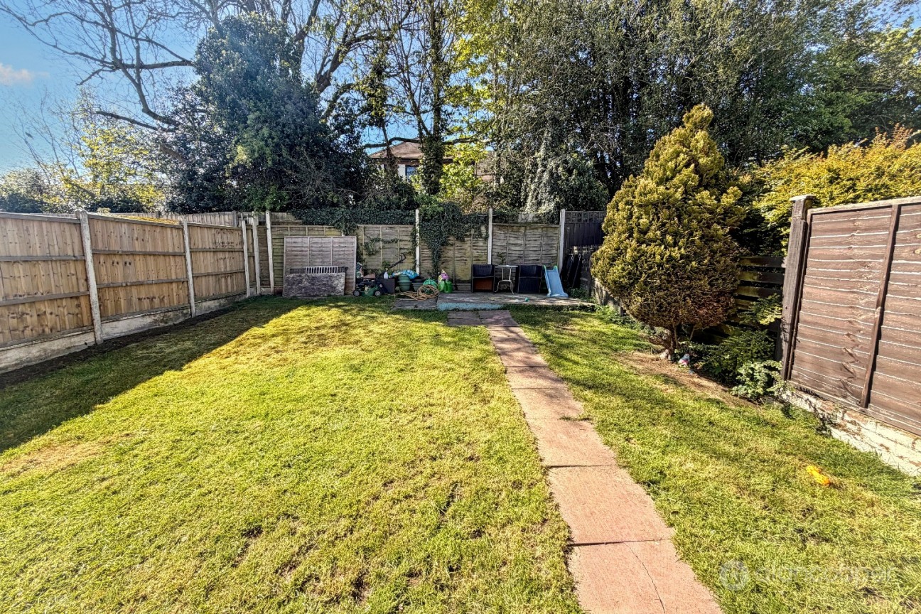 Hillside Drive, Nuneaton, CV10 0LF