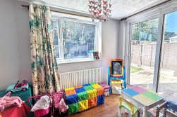 Hillside Drive, Nuneaton, CV10 0LF