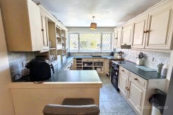 Hillside Drive, Nuneaton, CV10 0LF