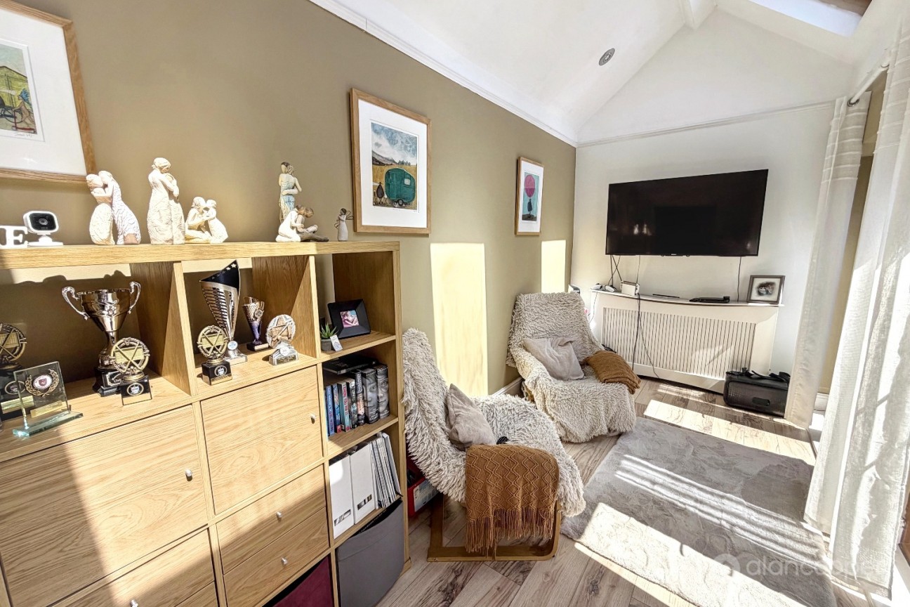 King Edward Road, Nuneaton, CV11 4BB